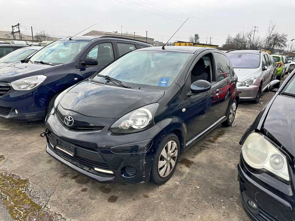 TOYOTA Aygo 1.0 Linea Luna Multimode 5.2012 Semi-automatique petite voiture 237000km 68ch 50kW 998cc 3 cylindres 935kg noir achat-voiture-suisse