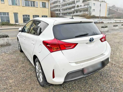 TOYOTA Auris 1.8 HSD Linea Sol Hybride 2014 achat voitures