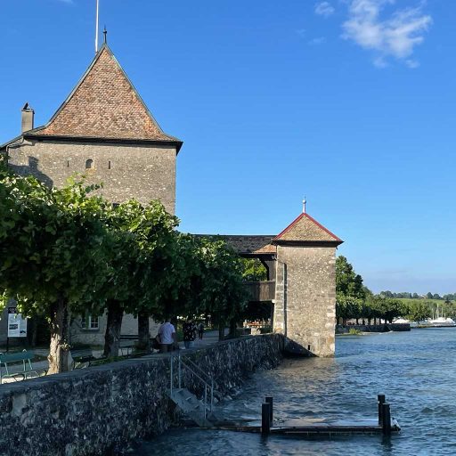 achat-voiture-suisse canton vaud Rolle lac-leman