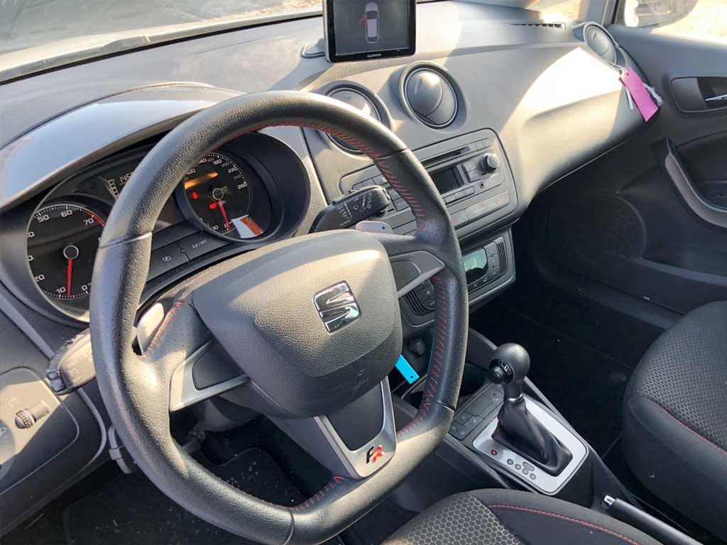 SEAT Ibiza 1.4 TSI FR 30 DSG petite-voiture semi-automatique achat rachat export Cockpit