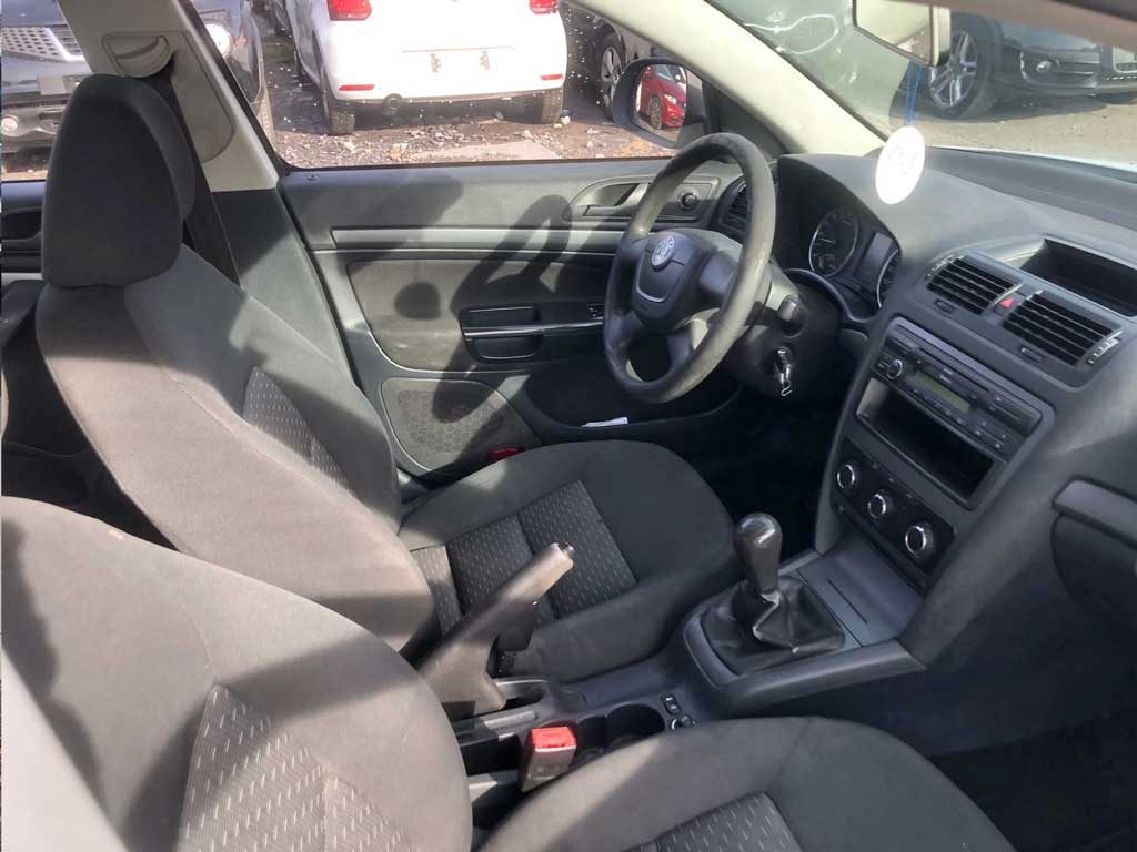 SKODA Octavia Combi 1.6 TDI Elegance Diesel manuelle break blanc achat voiture intérieur